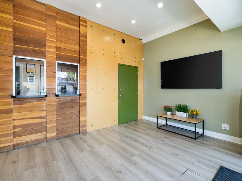 8328-8332 Lincoln Blvd, Los Angeles, CA à vendre - Photo de l’immeuble – Image 3 sur 24