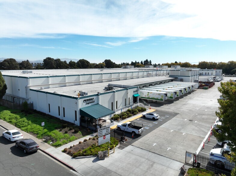 33400 Dowe Ave, Union City, CA à louer – Image 2 sur 43