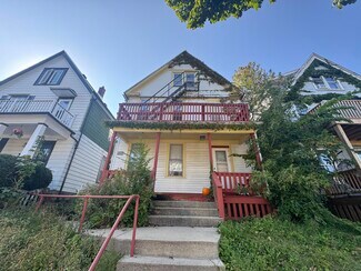 Plus de détails pour 2951 N Fratney St, Milwaukee, WI - Logement à vendre