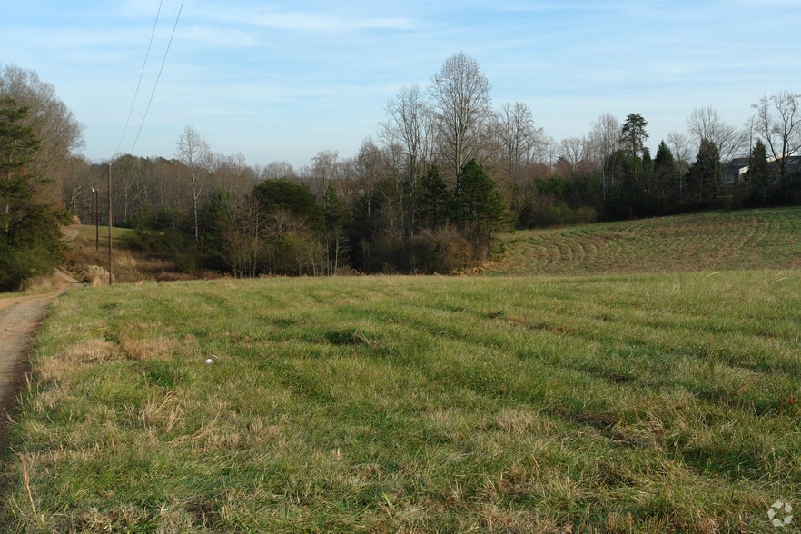 0000 Johnson Ridge Rd, Elkin, NC à vendre - Photo principale – Image 2 sur 25