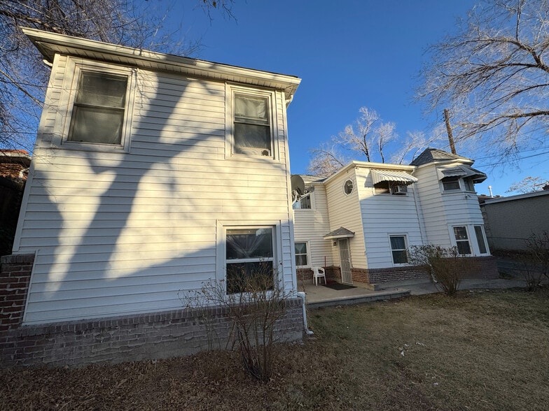 2735 Lakeside Dr, Reno, NV à vendre - Photo de l’immeuble – Image 3 sur 30