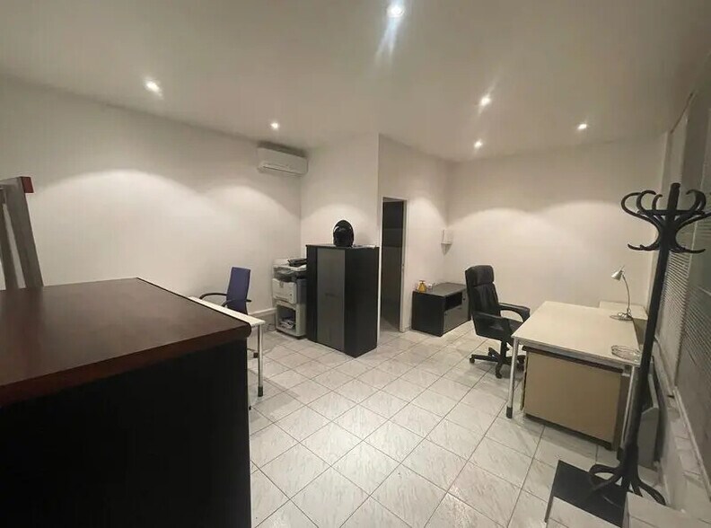 Local commercial dans Paris à vendre - Photo intérieure – Image 3 sur 8