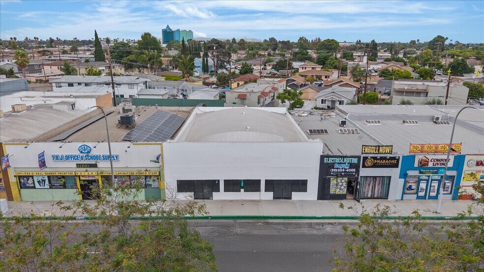 11414 Long Beach Blvd, Lynwood, CA à vendre - Photo de l’immeuble – Image 1 sur 24