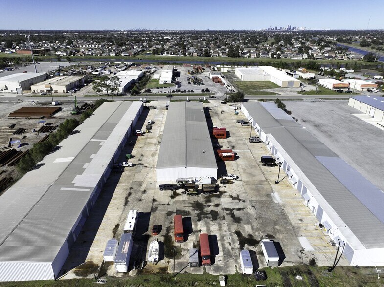 2211 - 2217 Engineers Rd, Belle Chasse, LA à louer - Photo de l’immeuble – Image 3 sur 14