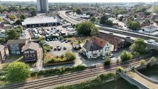 Plus de détails pour 61 Test Lane, Southampton - Local commercial à louer