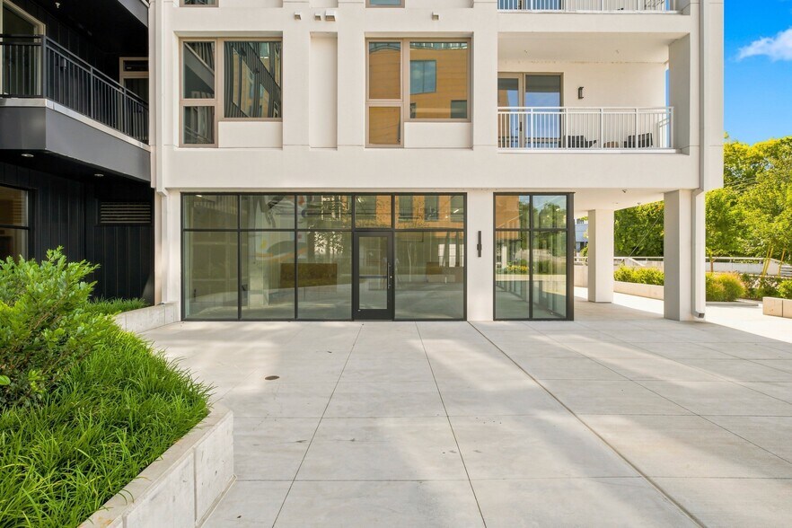 700 Hamilton Ave, Nashville, TN à louer - Photo de l’immeuble – Image 1 sur 32