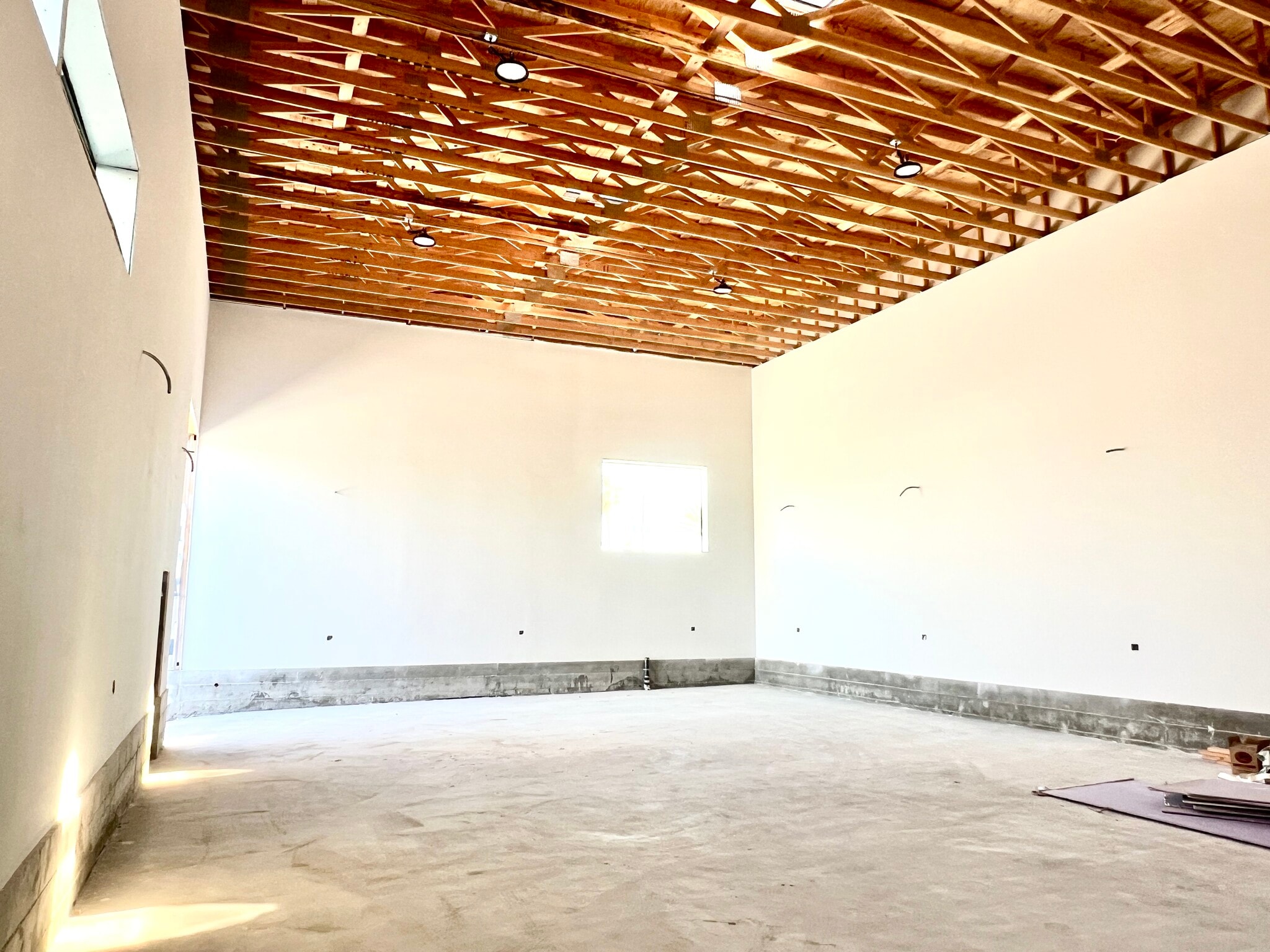 1315 Cota Ave, Long Beach, CA à louer Photo intérieure– Image 1 sur 14