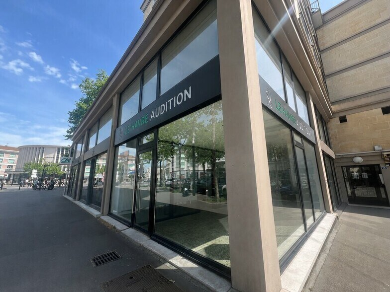 Local commercial dans Le Havre à louer - Photo de l’immeuble – Image 1 sur 2
