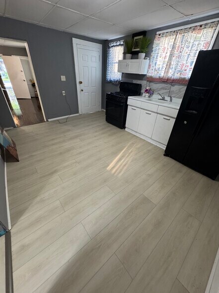 509 Delaware St, Syracuse, NY à vendre - Photo de l’immeuble – Image 2 sur 12
