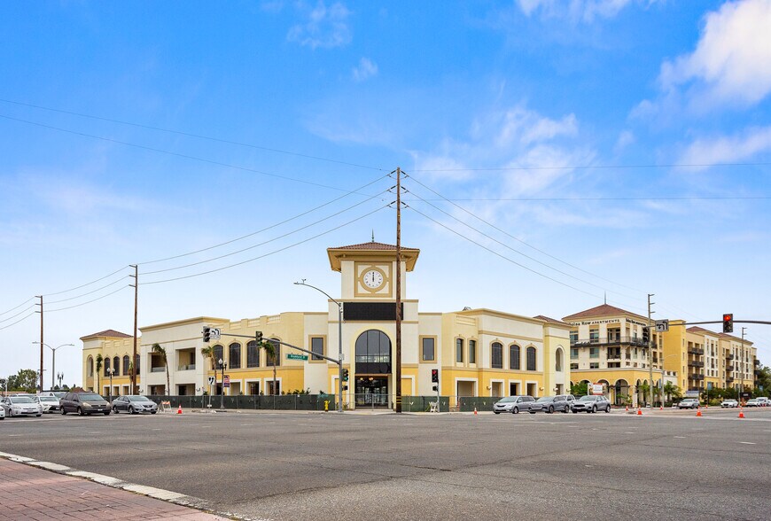 10000 Bolsa Ave, Westminster, CA à louer - Photo de l’immeuble – Image 3 sur 12