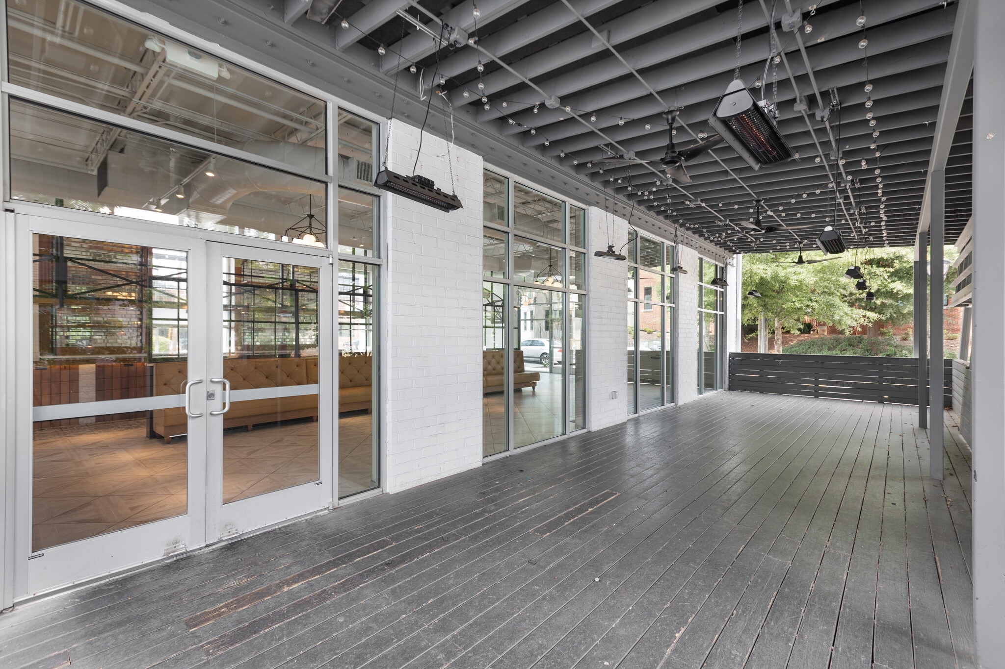 887-891 Howell Mill Rd NW, Atlanta, GA à louer Photo de l’immeuble– Image 1 sur 5