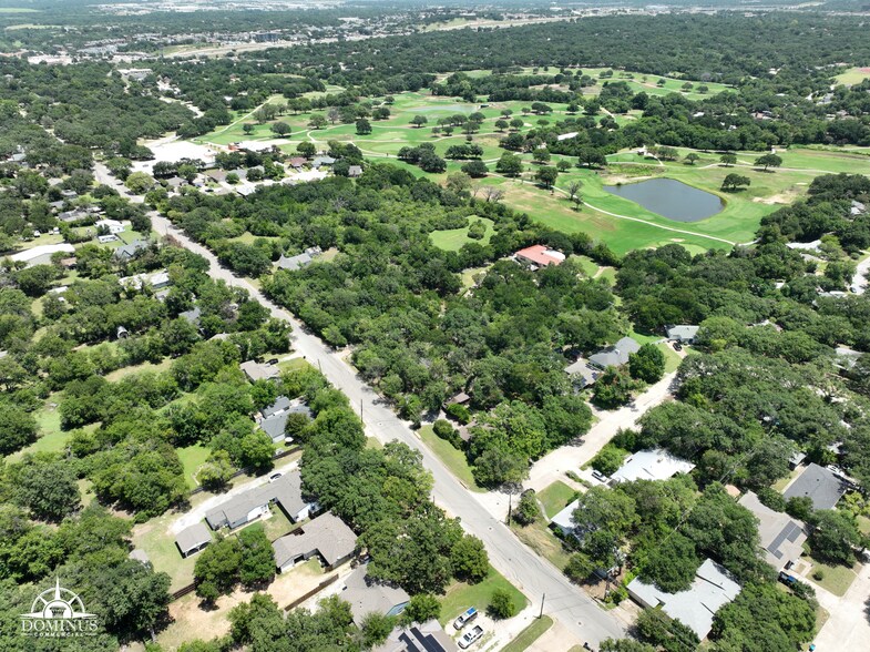 2001-2005 Jenson Rd, Fort Worth, TX à vendre - Photo de l’immeuble – Image 3 sur 7