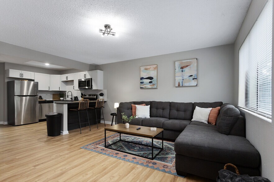 1505 W 25th Ct, Lawrence, KS à vendre - Photo de l’immeuble – Image 3 sur 4