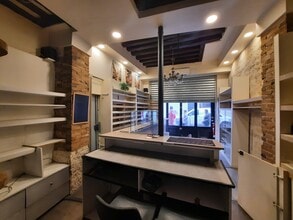 23 Rue Du Roule, Paris à louer Photo intérieure– Image 2 sur 3