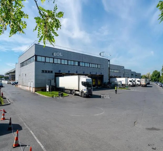 51B Rue Du Commandant Rolland, Le Bourget à louer - Photo de l’immeuble – Image 1 sur 1