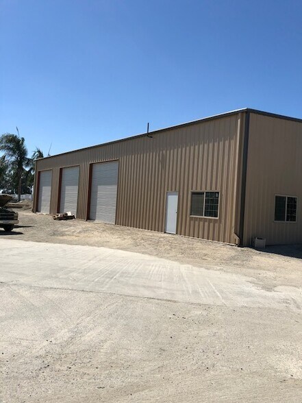 6905 Avenue 304 Ave, Goshen, CA à louer - Photo principale – Image 1 sur 2