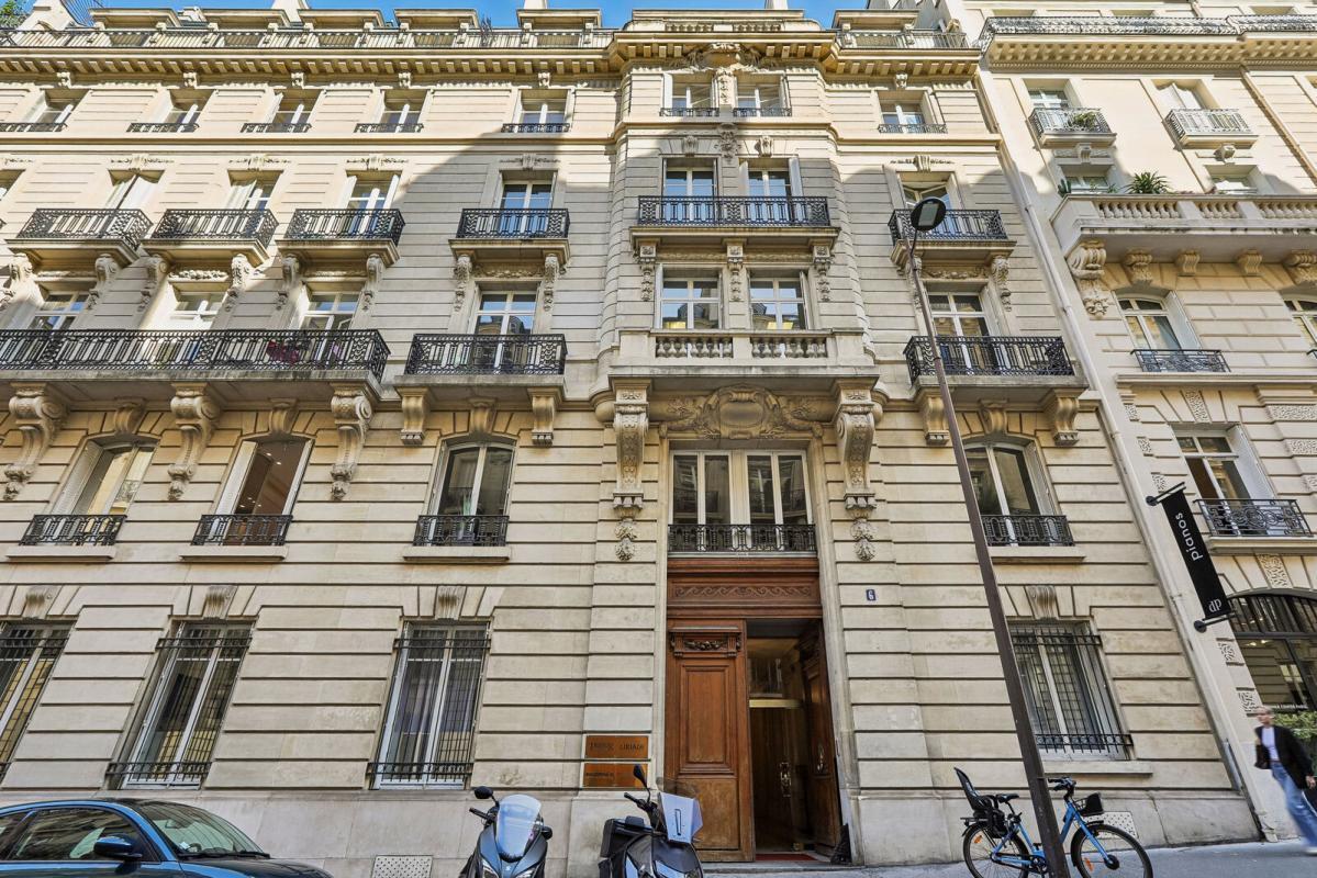 6 Rue Anatole De La Forge, Paris à louer Photo de l’immeuble– Image 1 sur 7