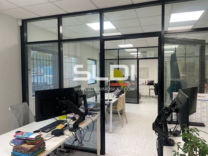 2507 Avenue De L'Europe, Rillieux-la-Pape à vendre Photo intérieure– Image 1 sur 14