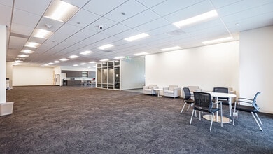 14935 Limonite Ave, Eastvale, CA à louer Photo intérieure– Image 2 sur 12