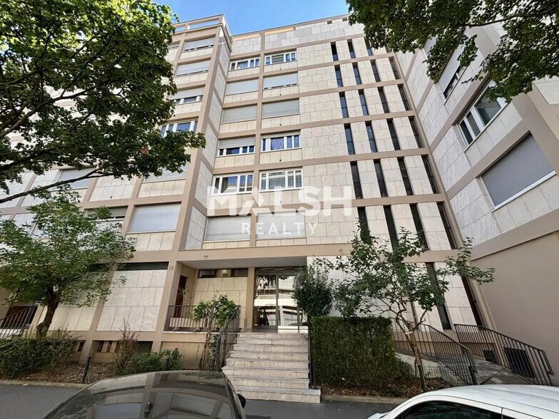 Bureau dans Lyon à louer - Photo de l’immeuble – Image 1 sur 5