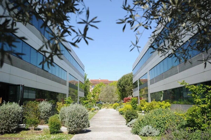 Bureau dans Toulouse à louer - Photo de l’immeuble – Image 1 sur 22