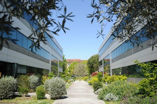 Plus de détails pour Bureau à louer