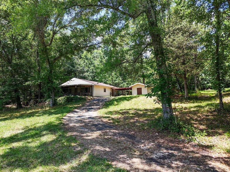 813 Robinson Clemmer Rd, Dallas, NC à vendre - Photo de l’immeuble – Image 3 sur 23