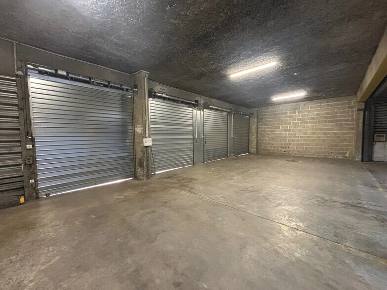 Industriel/Logistique dans Chassieu à louer - Photo intérieure – Image 3 sur 6