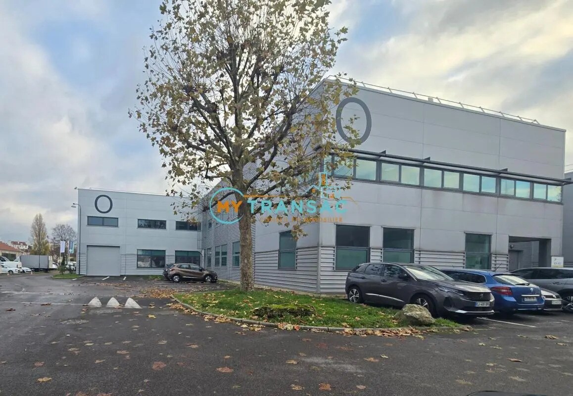 Local d’activités dans Ivry-sur-Seine à louer Photo de l’immeuble– Image 1 sur 8