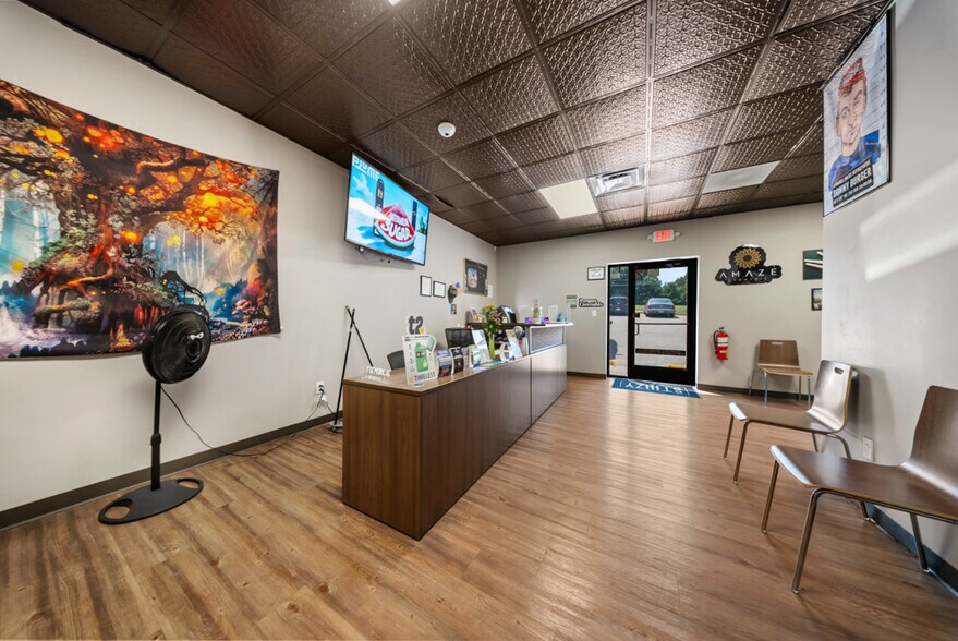 1812 S Business 54, Eldon, MO à vendre - Photo de l’immeuble – Image 3 sur 51