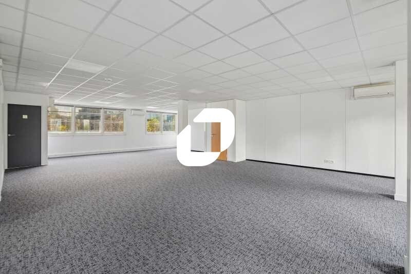 Bureau dans Courbevoie à louer - Photo de l’immeuble – Image 3 sur 17
