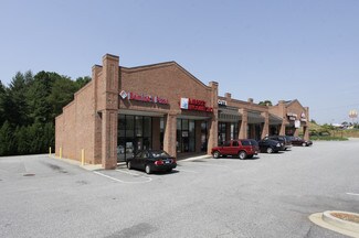 Plus de détails pour 215 W Wade Hampton Blvd, Greer, SC - Local commercial à louer