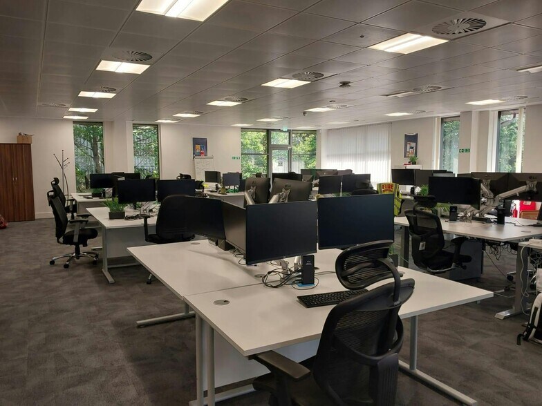 Switchback Office Park, Gardner Road, Maidenhead à louer - Photo de l’immeuble – Image 3 sur 6