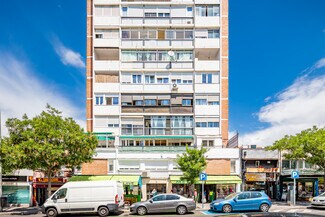 Plus de détails pour Calle de Melchor Fernández Almagro, 76, Madrid - Local commercial à louer
