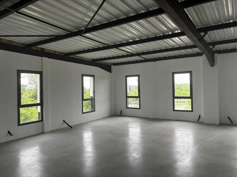 112 Allée De Grande Croix, MARCY-L'ETOILE à louer - Photo de l’immeuble – Image 3 sur 8