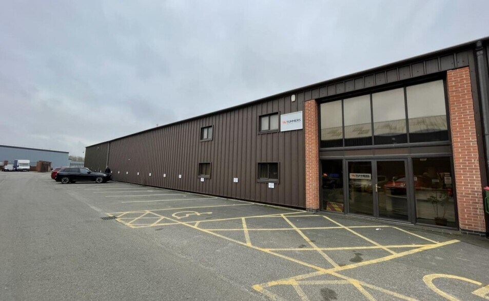 8 Private Rd, Nottingham à louer - Photo de l’immeuble – Image 2 sur 7