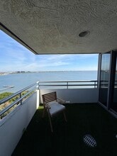 2701 N Rocky Point Dr, Tampa, FL à louer Photo intérieure– Image 2 sur 3