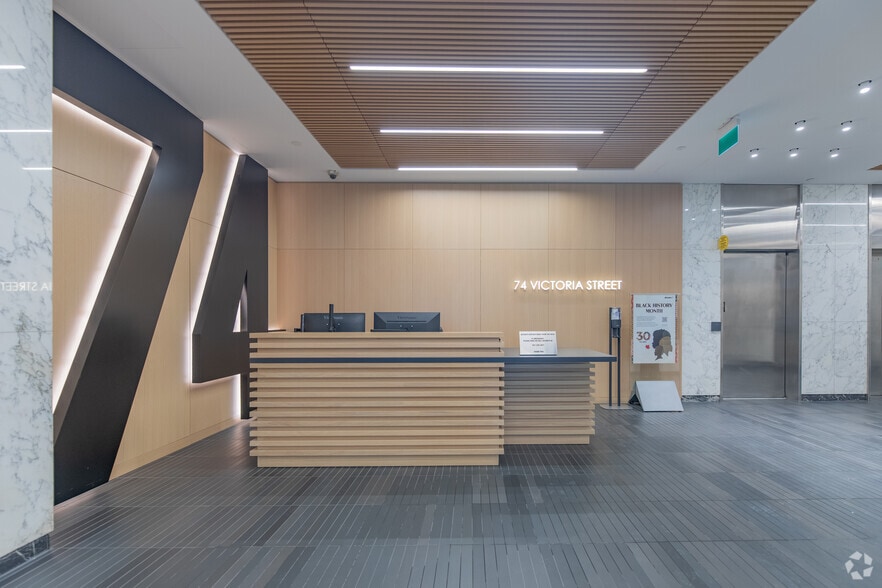 74 Victoria St and 137 Yonge St, Toronto, ON à louer - Hall d’entrée – Image 3 sur 21