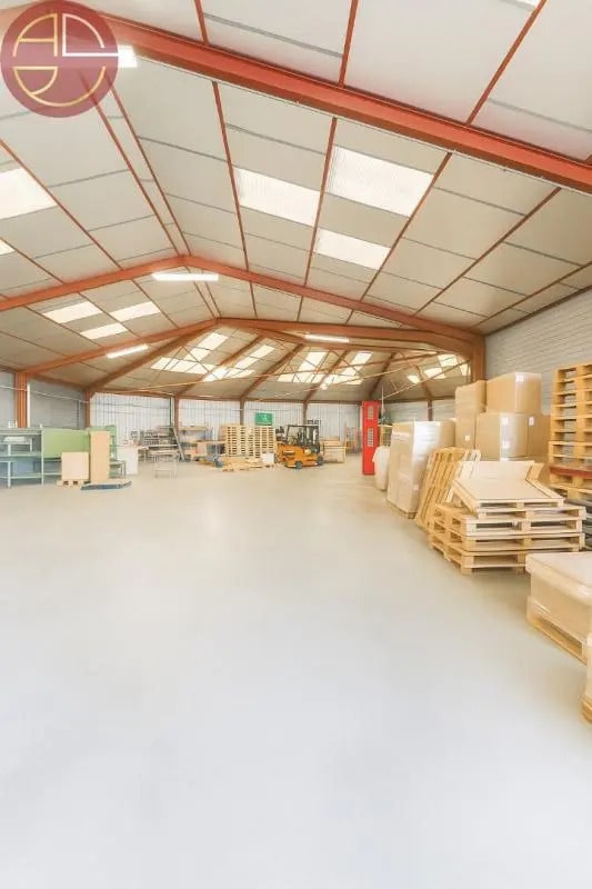 Industriel/Logistique dans Pins-Justaret à vendre Photo intérieure– Image 1 sur 9