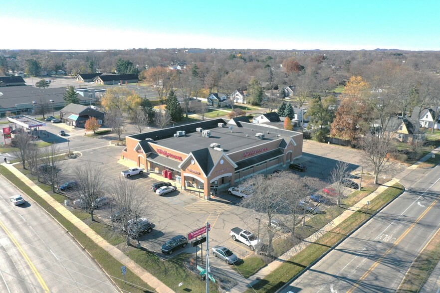 780 Washington Ave, Holland, MI à vendre - Photo de l’immeuble – Image 2 sur 5