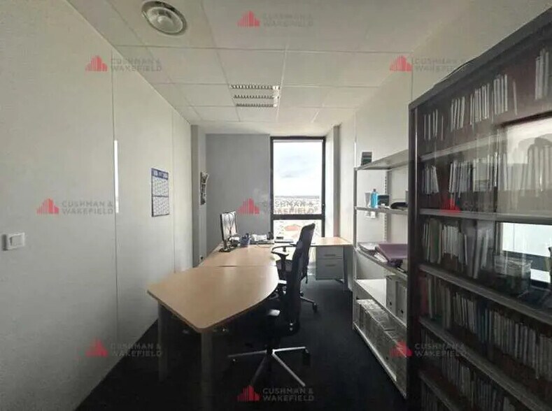 Bureau dans Dijon à louer - Photo de l’immeuble – Image 2 sur 4