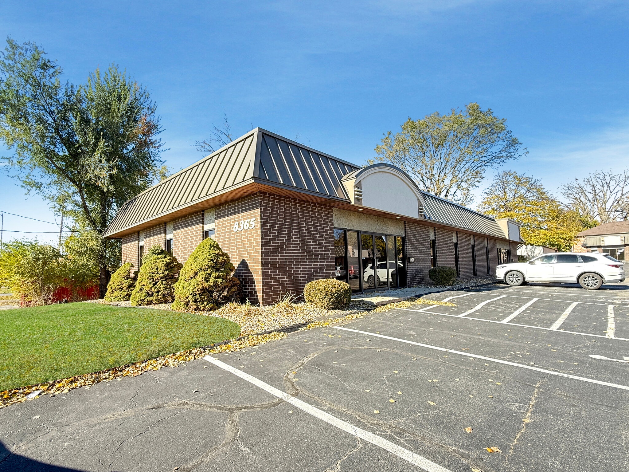 8365 University Blvd, Clive, IA à louer Photo intérieure– Image 1 sur 17