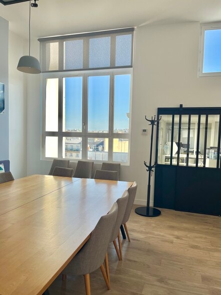 51 Rue Sainte-Anne, Paris à louer - Photo de l’immeuble – Image 2 sur 12