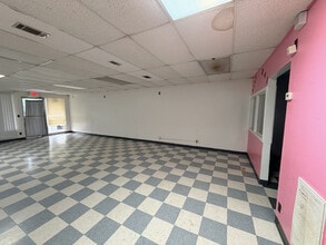 2801 N Alexander Dr, Baytown, TX à louer Photo intérieure– Image 2 sur 7