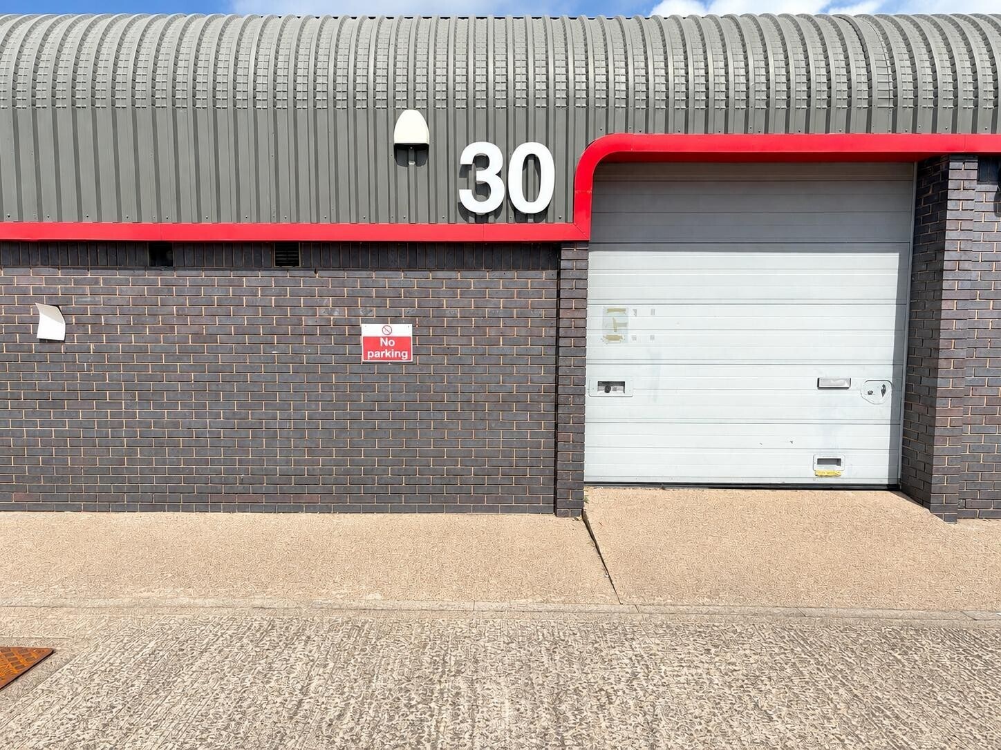 Wharf Industrial Estate, Warrington à louer Photo de l’immeuble– Image 1 sur 5
