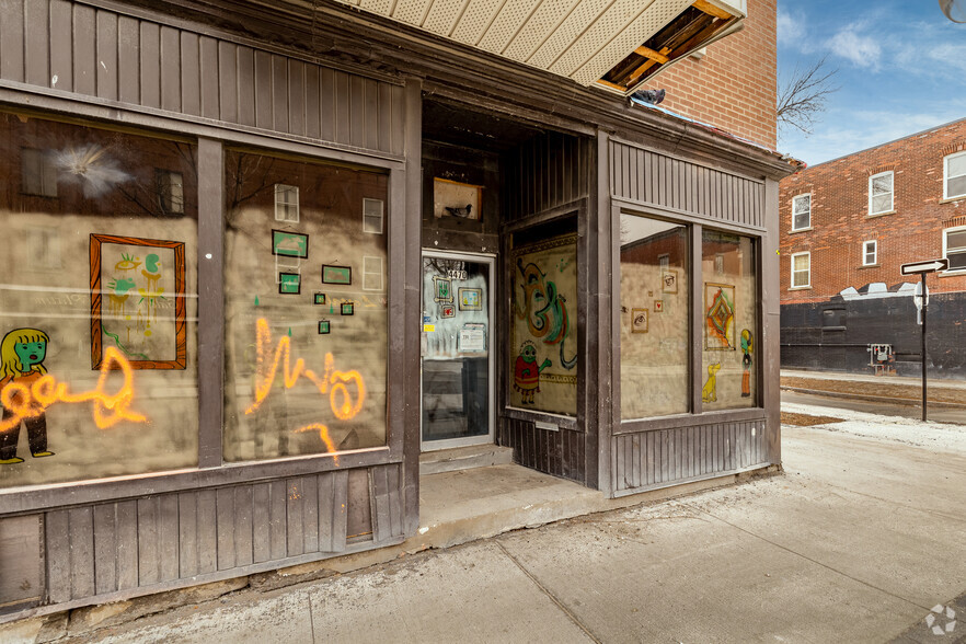 4470 Rue Sainte-Catherine E E, Montréal, QC à louer - Photo de l’immeuble – Image 3 sur 3