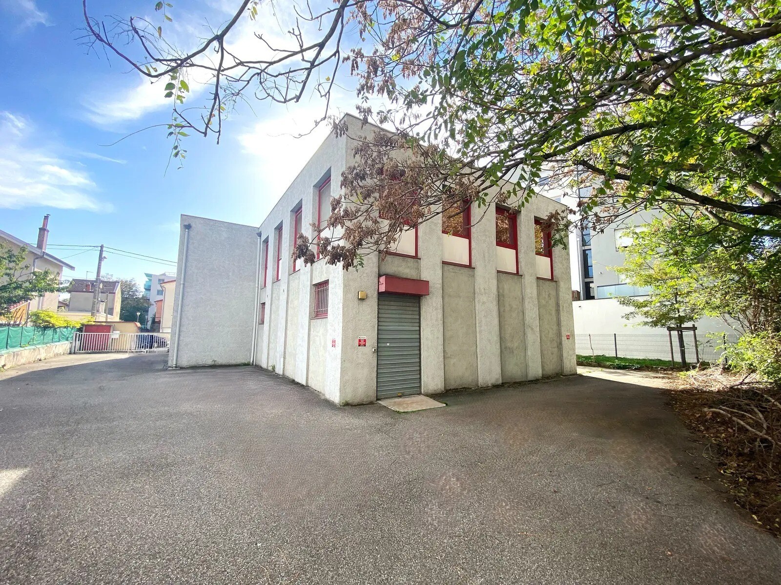Bureau dans Villeurbanne à vendre Photo de l’immeuble– Image 1 sur 9