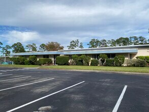 221 Fentress Blvd, Daytona Beach, FL à louer Photo intérieure– Image 1 sur 15