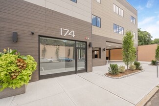 Plus de détails pour 174 Marbledale Rd, Tuckahoe, NY - Local d'activités à louer