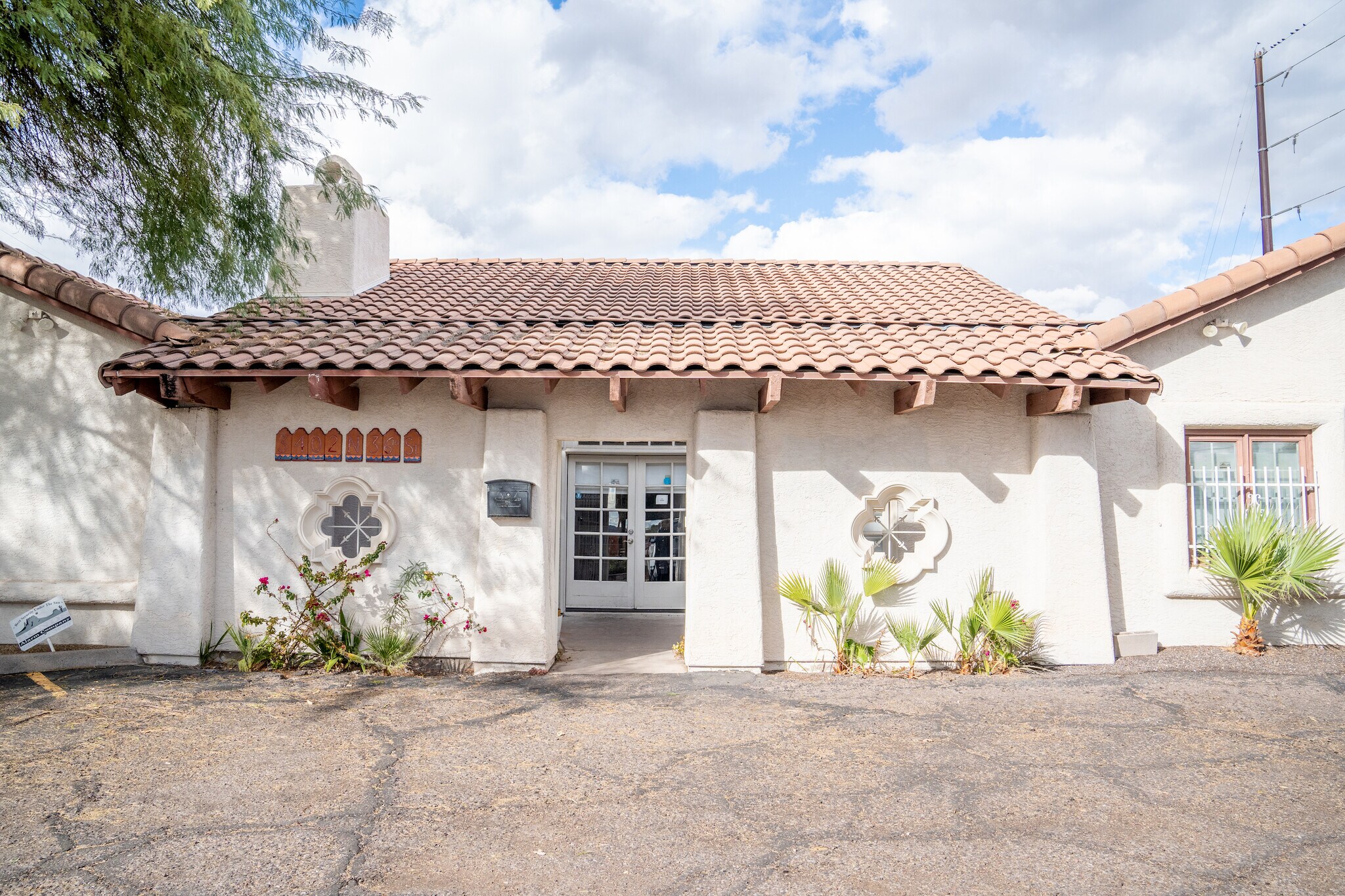 3402 N 36th St, Phoenix, AZ à louer Photo de l’immeuble– Image 1 sur 15
